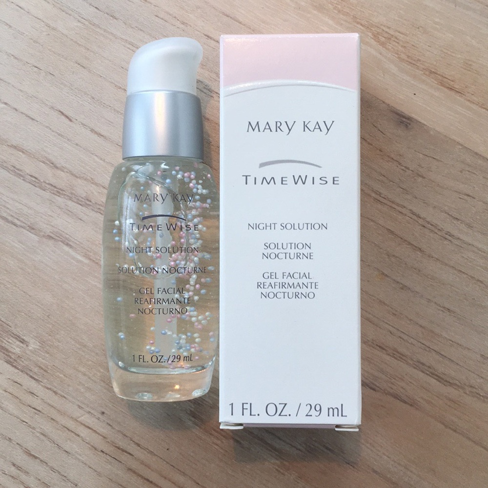 NEW, Mary Kay Night Solution.